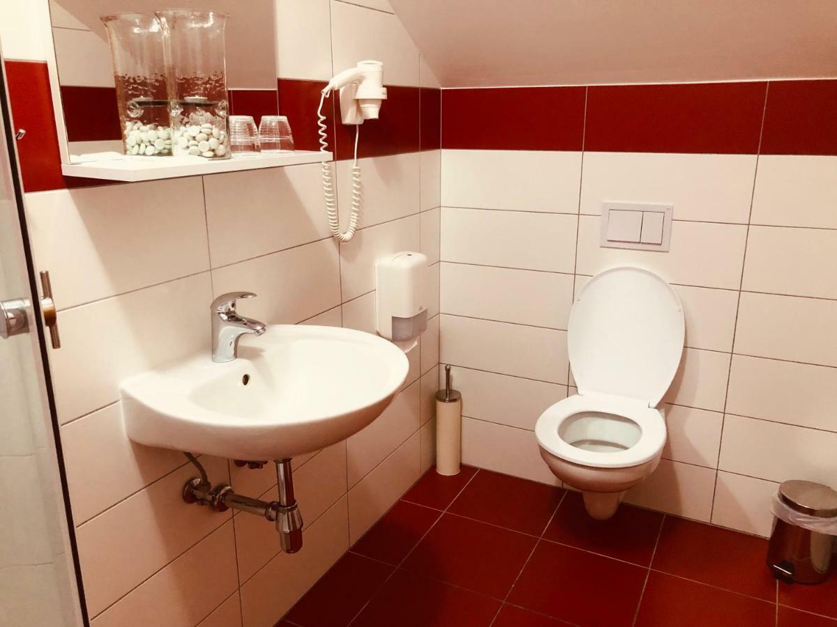 Rooms Jana Szluin Kültér fotó