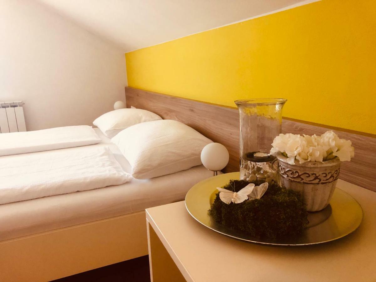 Rooms Jana Szluin Kültér fotó